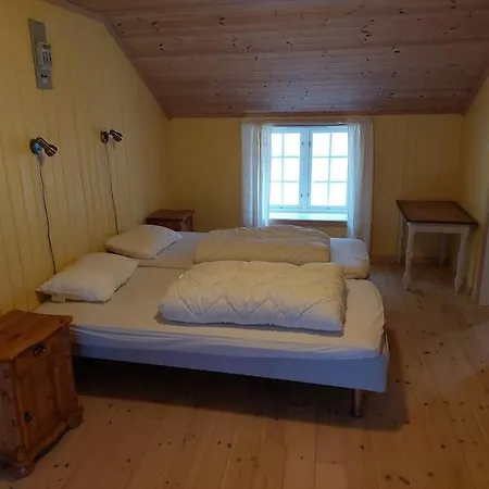 Dom wakacyjny Jovollstua I Eresfjord Med Bat Til Leie *