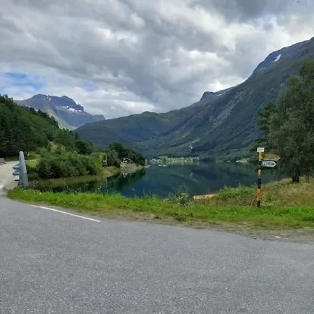 Jovollstua I Eresfjord Med Bat Til Leie Holiday home Overas