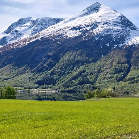 Jovollstua I Eresfjord Med Bat Til Leie Dom wakacyjny