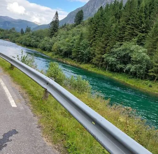 Ferienhaus Jovollstua I Eresfjord Med Bat Til Leie Overas